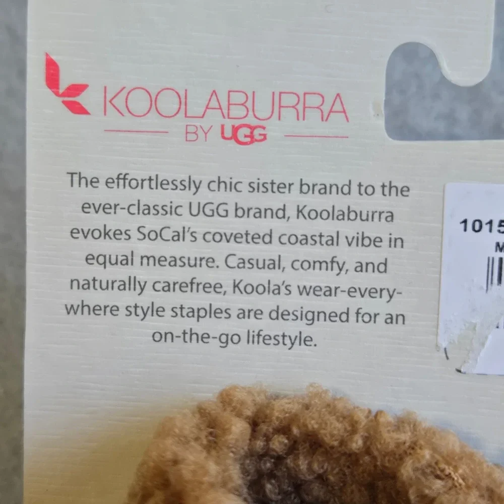 Koolaburra by UGG Beanie and Gloves Set Womens O/S Brown Cable Knit Faux Fur New